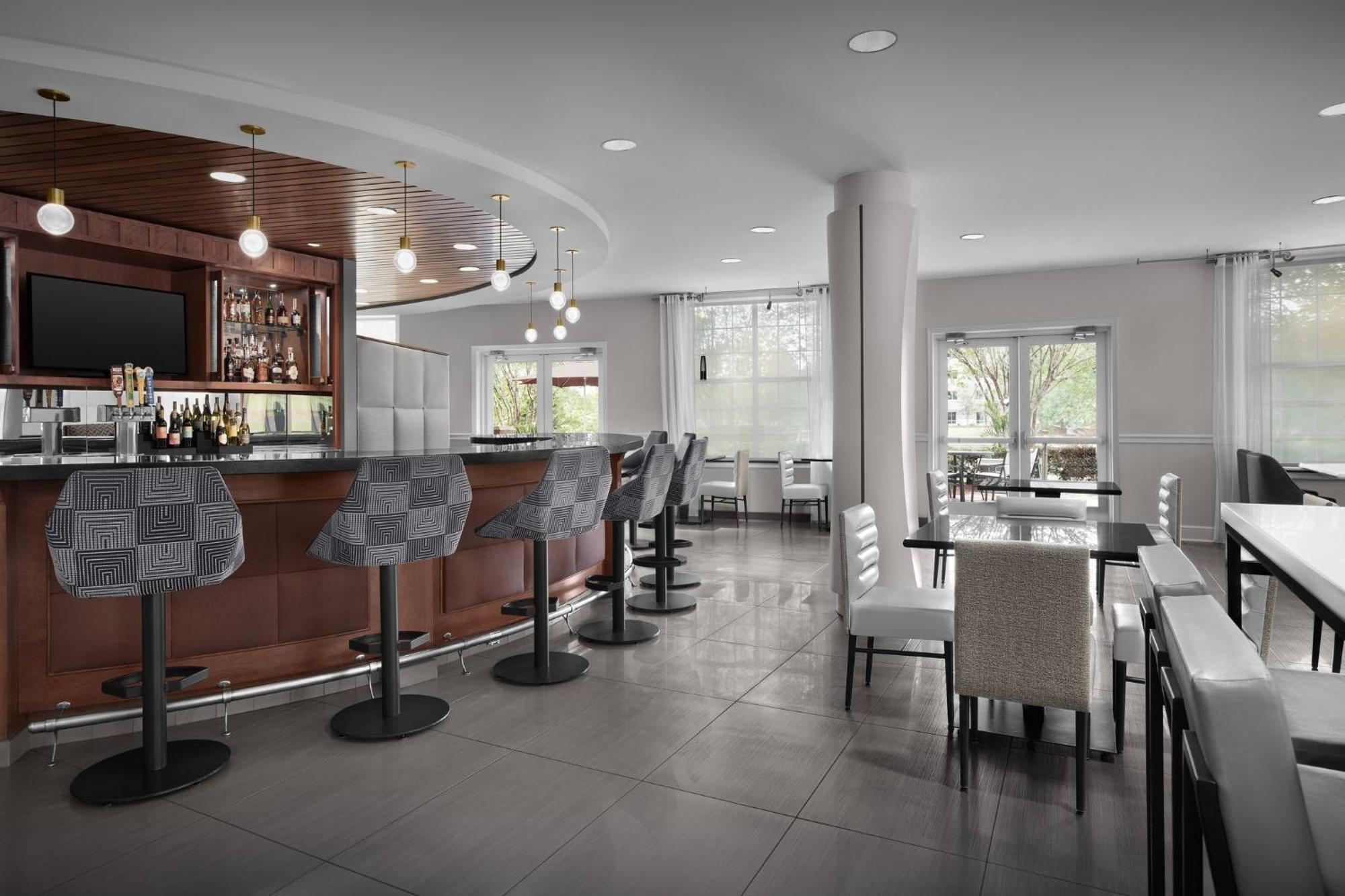 Hotel Indigo Jacksonville-Deerwood Park By Ihg Εξωτερικό φωτογραφία